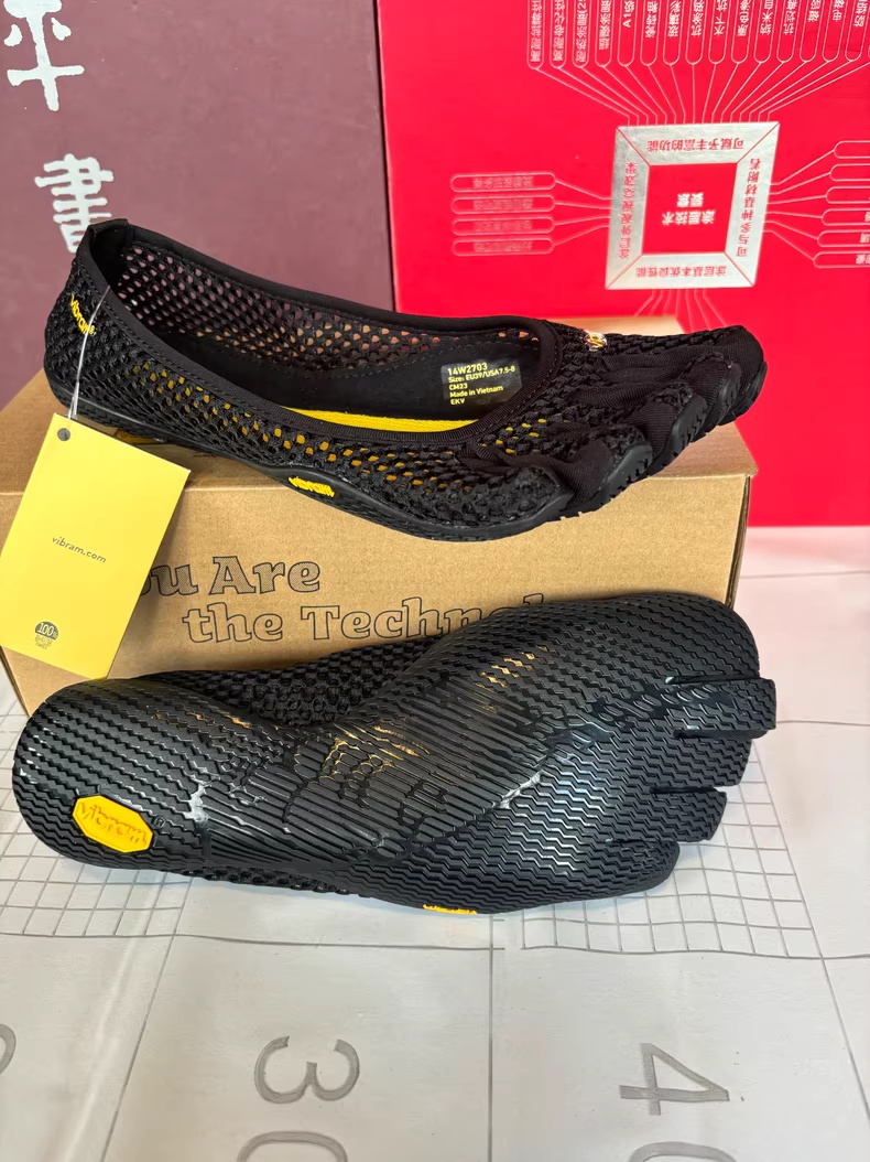Men five-finger shoes women's  - Pilates Yoga Shoes review and price